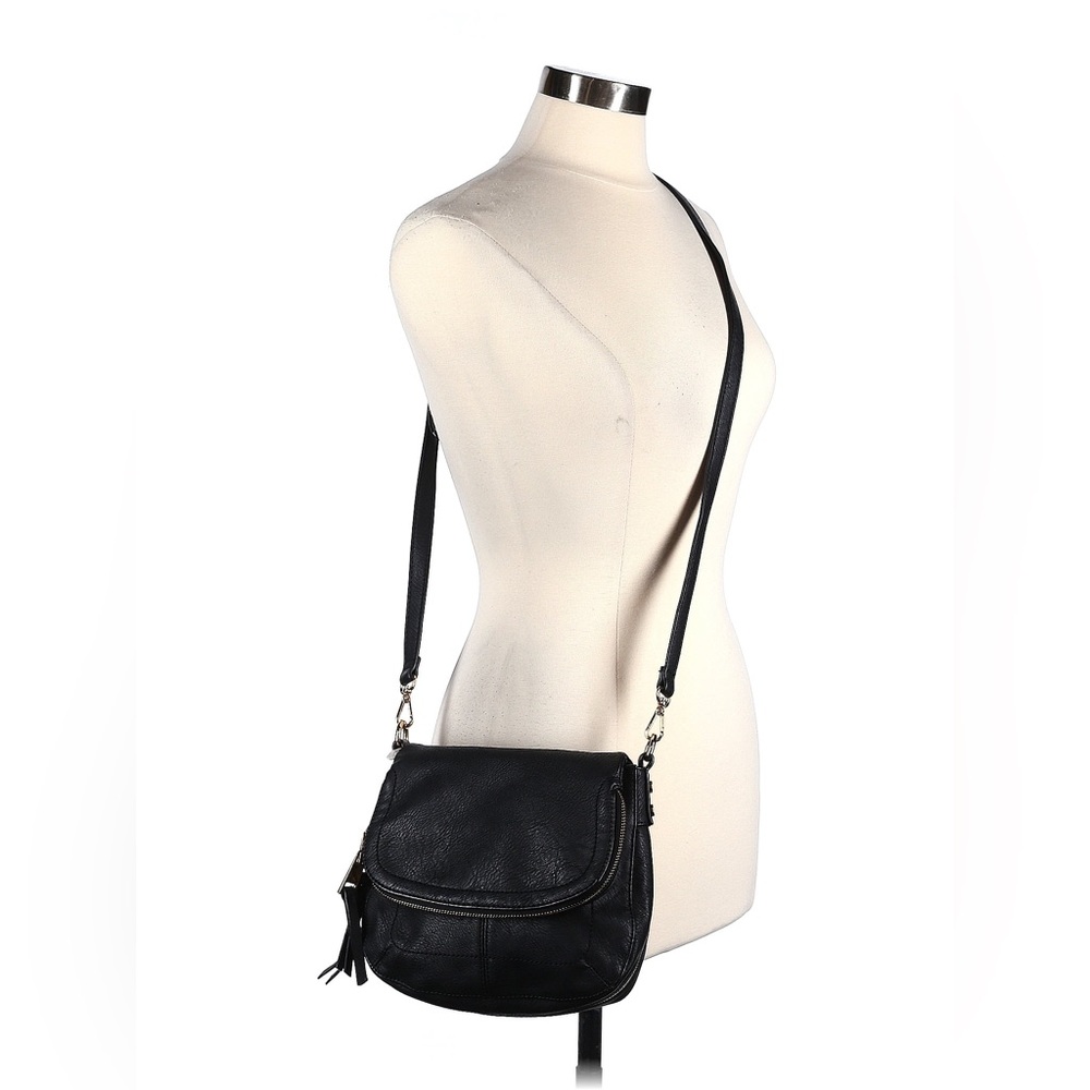 Urban Expressions Classic Black Crossbody Bag